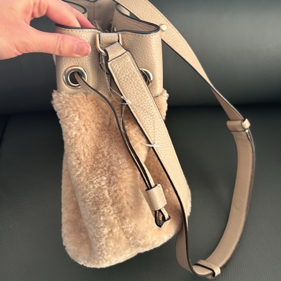 Kate Spade Marti Large Bucket Bag Faux Shearling 
Light Sand - Picture 3 of 7
